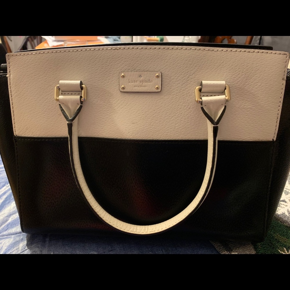 Kate Spade Purse - Picture 2 of 3